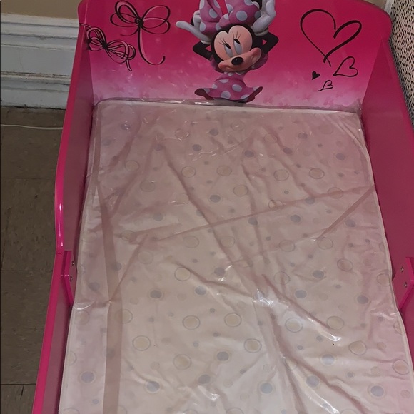 Mickey mouse Bed for girls ages 02 to 08 - Picture 3 of 3